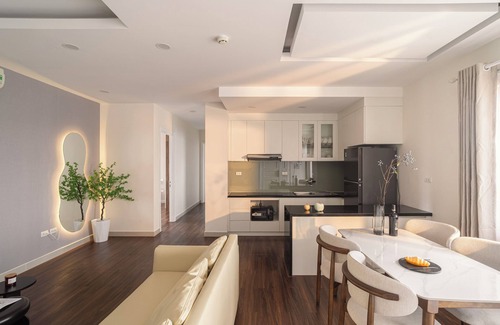 Thao Dien Apartment | Cozy 2-bedroom apartment with fitness room and AC in charming Hồ Chí Minh