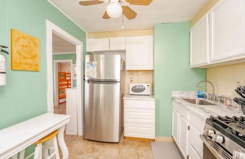 North End Apartment | Cozy 2-bedroom apartment in Ocean City! Amazing Location! Wrap-around deck!