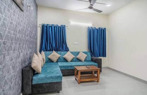 Kukatpally Housing Board Colony Apartment | Cozy 2-bedroom apartment in fantastic Hyderabad with AC, WiFi
