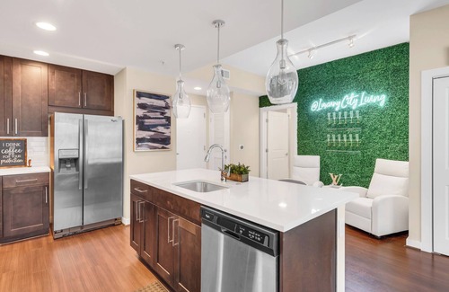 Lenox Apartment | Cozy 2-bedroom apartment in cool Atlanta with AC, WiFi