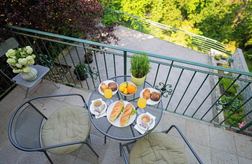 Zagreb Apartment | Cozy 2-bedroom apartment with AC, WiFi in superb Zagreb