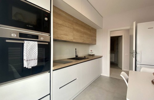 Oradea Apartment | Cozy 2-bedroom apartment in adorable Oradea with WiFi, AC and free Parking
