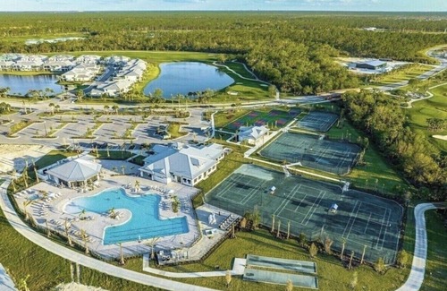 Punta Gorda Condo | Cozy 2-bedroom condo with WiFi, AC in fabulous Heritage Landing, Punta Gorda.