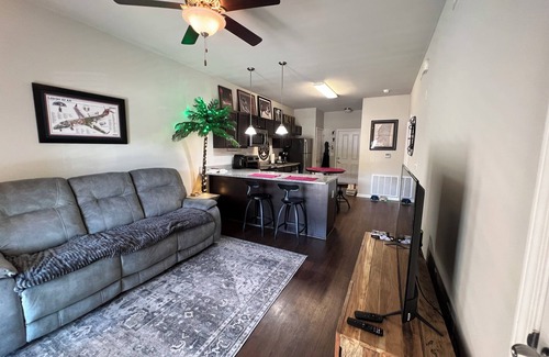 Starkville Condo | Cozy 2-bedroom condo in awesome Starkville with AC, WiFi, 2 parking spots