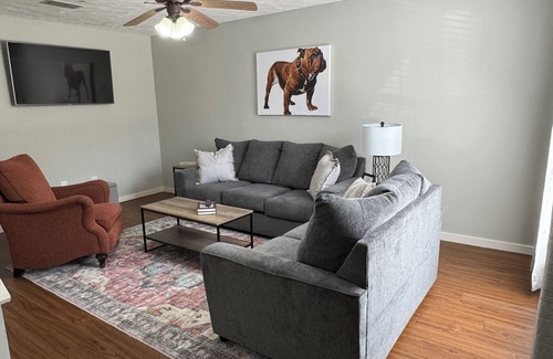Starkville Condo | Cozy 2-bedroom condo in Starkville. Close to MSU and all attractions