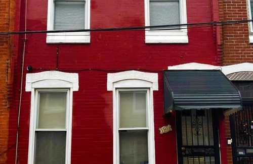 Graduate Hospital House | Cozy 2-Bedroom home near Rittenhouse area