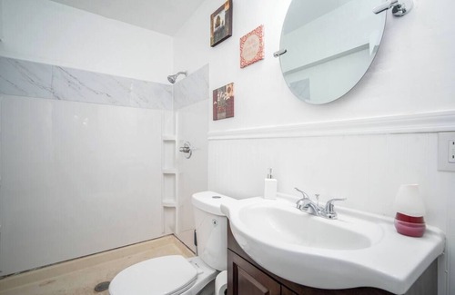 Dayton House | Cozy 2-bedroom house in welcoming Dayton with WiFi