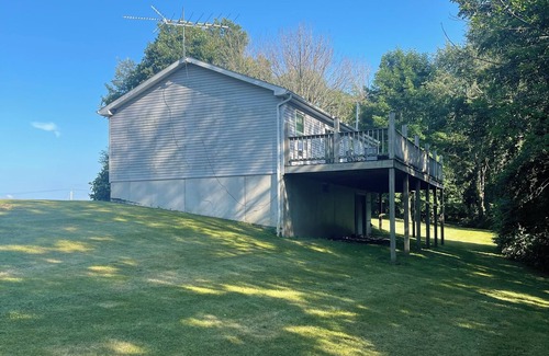 Perry House | Cozy 2-bedroom house with AC near Letchworth State Park The Limestone House