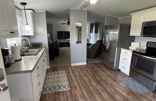 Wittenburg House | Cozy 2-bedroom Mobile home on farmland in charming Bethlehem