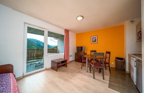 Allos Apartment | Cozy 2- bedroom Mountain Apartment in Allos.