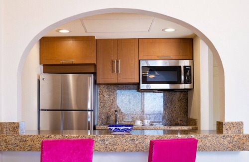 Puerto Vallarta Resort | Cozy 2-bedroom resort with WiFi, fitness room in charming Puerto Vallarta