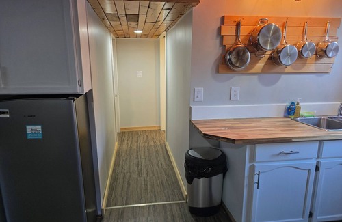 Nipawin House | Cozy 2 bedroom next to golf course