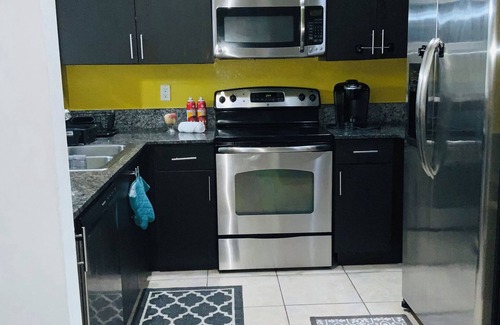 Miramar House | Cozy 2-bedroom townhome in awesome Miramar with AC, WiFi