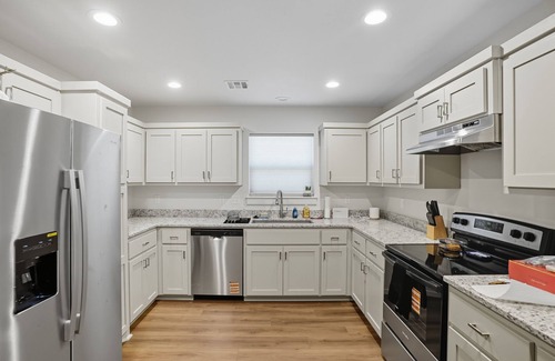 Sapulpa House | Cozy 2-bedroom townhome in awesome Sapulpa with AC