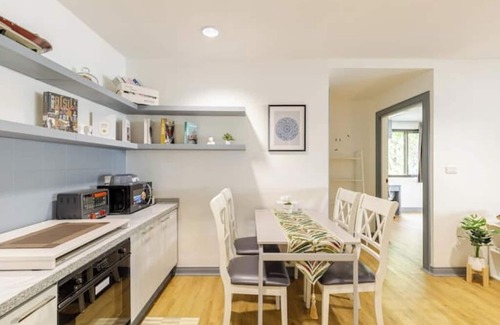 Ploenchit Apartment | Cozy 2BR Apt in Central Bangkok 5 mins BTS 110 SQM