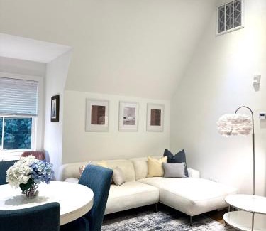 College Hill Apartment | Cozy 2BR Apt with Parking, Steps to Brown and RISD