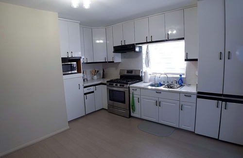 Atwater Village House | Cozy 2BR Atwater Retreat – Walk to Shops & Dining