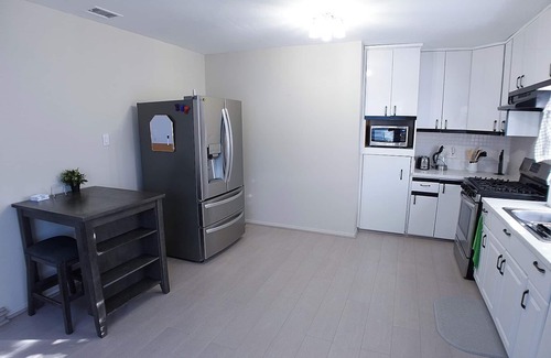 Atwater Village House | Cozy 2BR Atwater Retreat – Walk to Shops & Dining