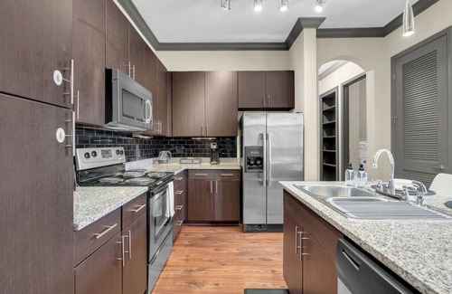 Brady Arts District Apartment | Cozy 2BR Near BOK Center-Gym, Pool, Pet Frndly