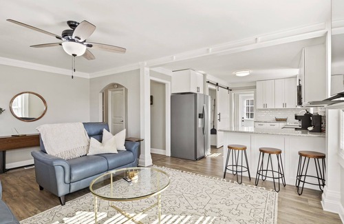 Dunean House | Cozy 2BR Retreat: Pets, Near Arena & Parks