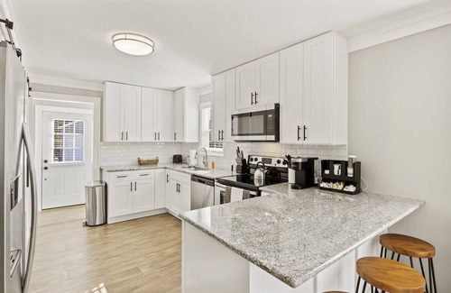 Dunean House | Cozy 2BR Retreat: Pets, Near Arena & Parks