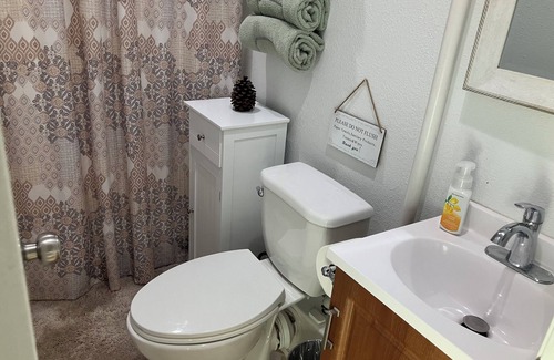 Pine Mountain Club Cabin | Cozy 3-bedroom cabin in peaceful Pine Mountain Club with WiFi