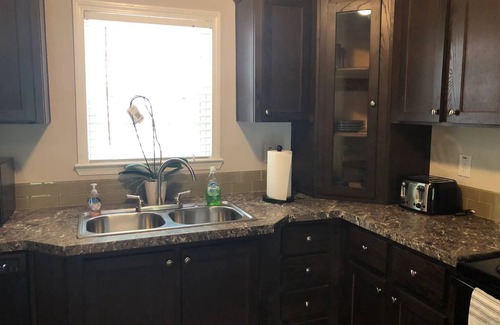 Candler Cabin | Cozy 3-bedroom cabin in welcoming Candler with WiFi, AC