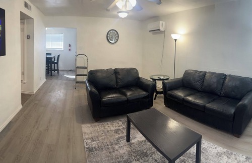 Roswell House | Cozy 3-bedroom home with WiFi, AC in serene Roswell. Family and pet friendly