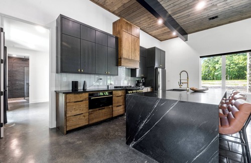 Murfreesboro House | Cozy 3-bedroom house on the Little Missouri River close to lake Greeson!