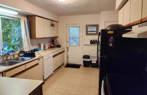 Ithaca House | Cozy 3 Bedroom House in Downtown Ithaca