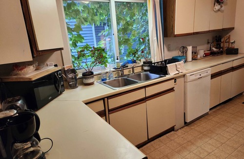 Ithaca House | Cozy 3 Bedroom House in Downtown Ithaca
