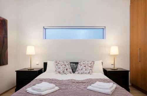 Njardvik Apartment | Cozy 3 bedroom house near the Blue lagoon