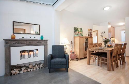 Njardvik Apartment | Cozy 3 bedroom house near the Blue lagoon