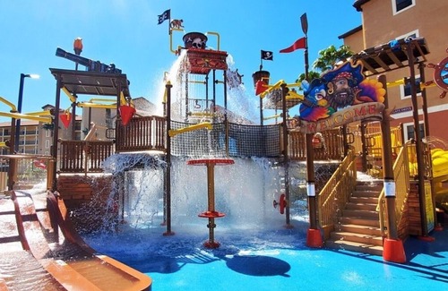 Florida Central Atlantic Coast Resort | Cozy 3-bedroom resort with 2 jacuzzi's, waterpark, fitness in beautiful Orlando