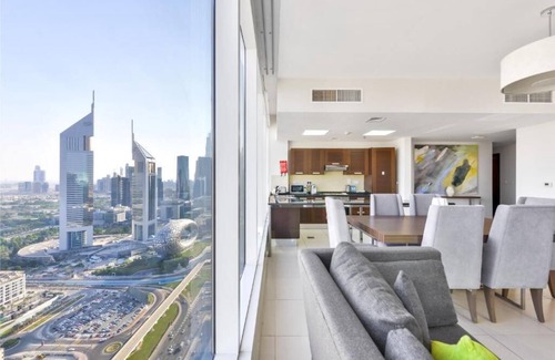 Trade Center Apartment | Cozy 3 Bedroom w/Infinity Pool Near DWTC