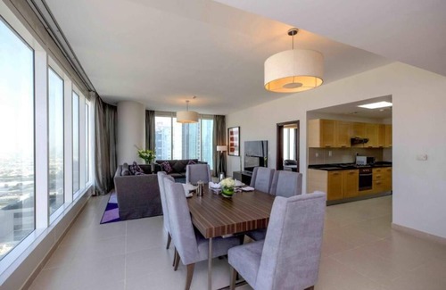 Trade Center Apartment | Cozy 3 Bedroom w/Infinity Pool Near DWTC