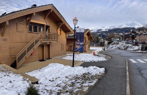 Bellentre Apartment | Cozy 3-room apartment with pool and parking in La Plagne