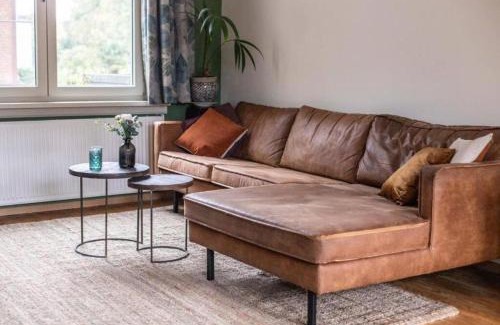 Harmonie Apartment | Cozy 3BR Home near Meir in Antwerp City Centre