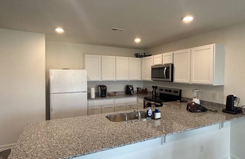Florence House | Cozy 4-bedroom house with WiFi, AC in charming Florence