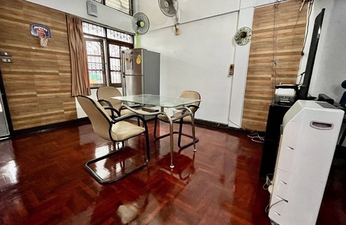 Bangkok Central Business District House | Cozy 4 BedRoom Townhouse near Skytrain Malls Starbucks