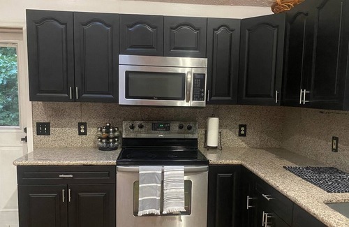East Stroudsburg Cottage | Cozy 4-bedroom home for a relaxing getaway!
