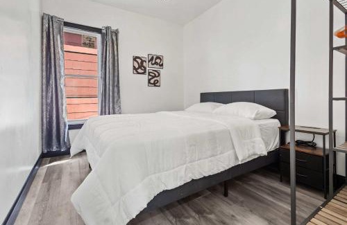 Downtown Niagara Falls House | Cozy 4BR Home in Heart of Niagara Falls