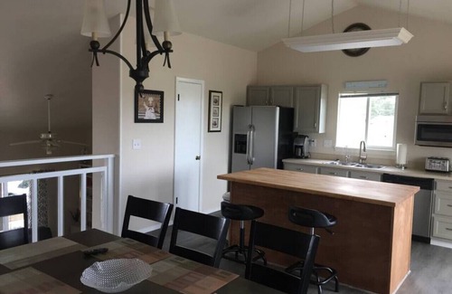 Cheyenne Meadows House | Cozy 5BR w/Hot Tub, Gym, BBQ, Mountain Views, Near Shops & Attractions