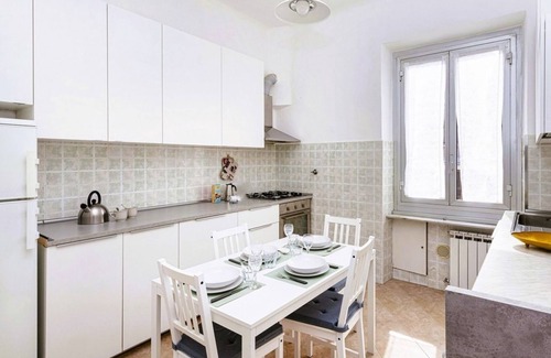 San Teodoro Apartment | Cozy 80 sqm apartment, ideal for 5 people, located on the fifth floor of a building with a lift (NOT suitable for disabled people).The property is located in a residential area of Genoa, well served and complete with all comforts. The location is s
