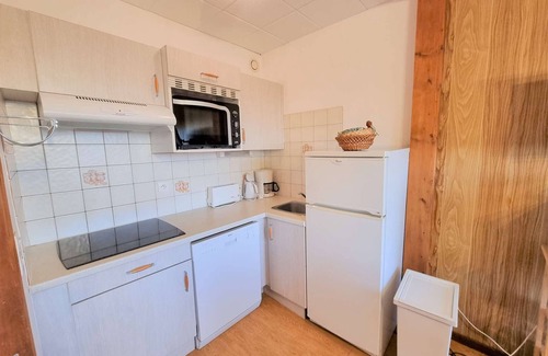 Saint-Michel-de-Chaillol Apartment | Cozy apartment for 7 with balcony, WiFi, parking, and pets allowed in Saint-Michel-de-Chaillol