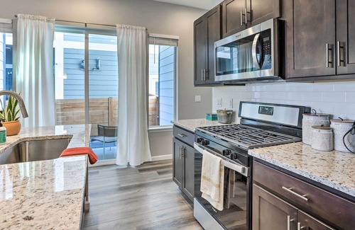 Dupont House | Cozy Abode w/ Patio ~ 7 Mi to Dtwn Denver