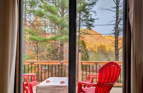 Olmstedville Cabin | Cozy Adirondack Cabin w/Deck [~15 minutes to Gore Mountain]