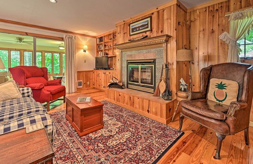 Schroon Lake Cabin | Cozy ADK Cabin with Porch: Walk to Schroon Lake!