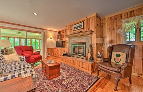 Schroon Lake House | Cozy ADK Cabin with Porch Walk to Schroon Lake!