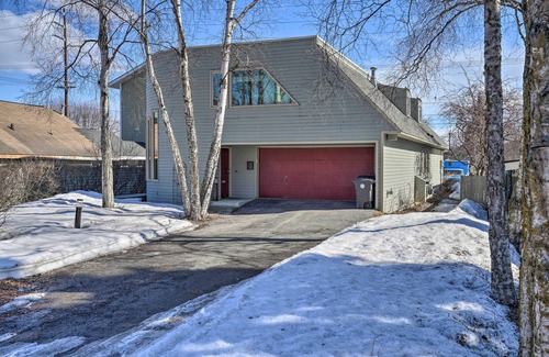 South Addition Apartment | Cozy Anchorage Retreat - Near Hiking & Dtwn!